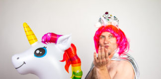 Krisztosz bá’ hódítani fog? Ti melyik képet választanátok ehhez neki?