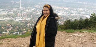 Mit rejt a meglepi csomag? Bontogass Magyar Barbival!