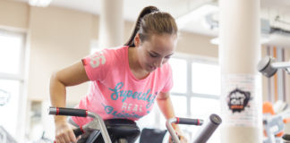 Rozi nem bízza a véletlenre, így edz a beach bodyért!