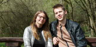 Pacek haj és nyírt frizkó, ebből él Ps Gogli, Hajas vajon mit gondol erről?