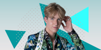 Whisperton TikTokon mutatta meg új, festett körmét