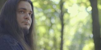 Radics Peti kapcsolatba került halott édesapjával