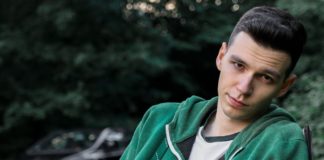 Cresser durván átverte barátnőjét!