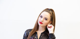 Zsani legszexibb outfitjeitől forrong az internet!