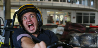 Bende imádja a 220-at, Oszi már inkább biztonsági játékos