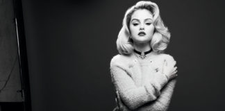 Elképesztő, milyen hajat csináltatott a híres énekesnő