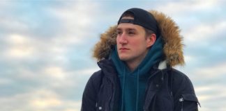 R.Bence tesztelgeti barátnőjét