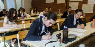 Matematikával folytatódnak az érettségi vizsgák