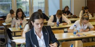 Töri írásbelivel folytatódnak az érettségik