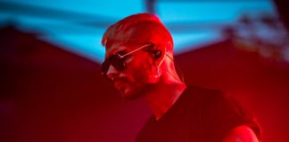 ByeAlex séfeset játszik