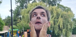 Oszi 6 kiló naptejet magára kent