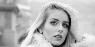 B.Nagy Réka narancssárgára váltott