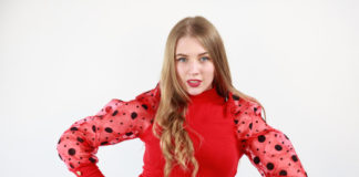 A KS Tarkája mesés vörös rúzzsal