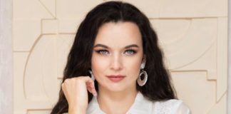 Kinek a bikinije tetszik a legjobban? Szavazzatok!