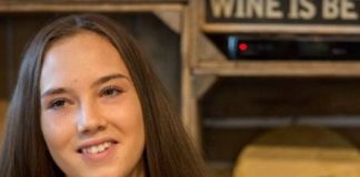 Eszti esti programja a pizzázás volt, nincs is jobb egy ilyen hétfő reggelnél