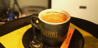 Be sem fértünk, annyian voltunk a trendi Galffis kávézó megnyitóján, ahol úgy érezheted magad, mintha Balin lennél