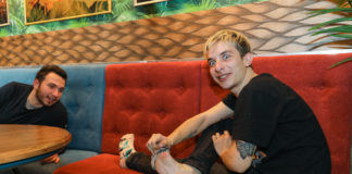 Oszi és tyúkszemének története