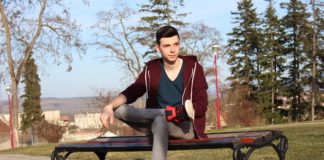 Ti meddig bírnátok teljes sötétségben?