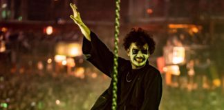 Azahriah kamu márkás cipőt visel?