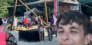 A főszerkesztő vadul előz!