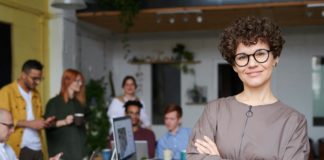 Milyen a jófej főnök?